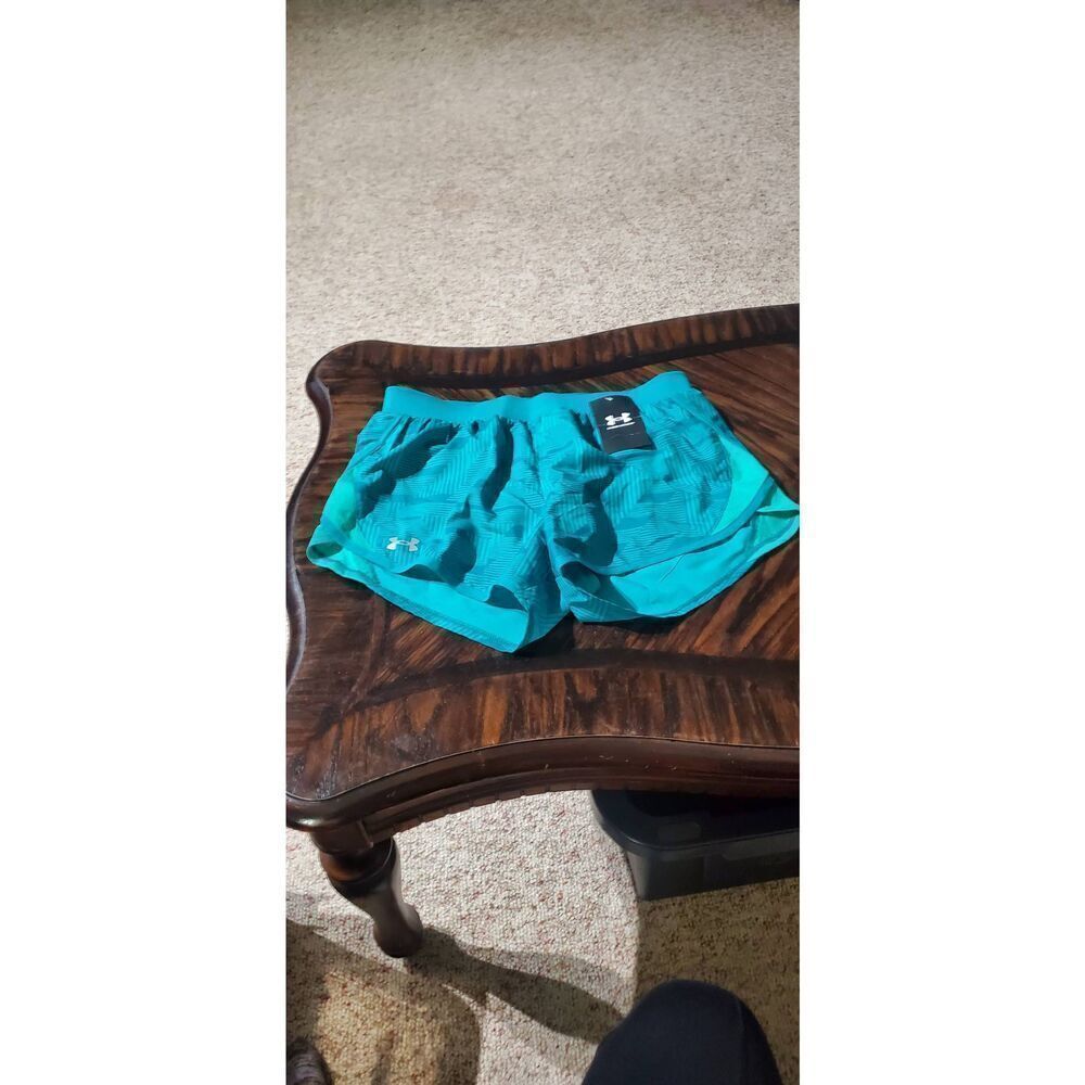 NWT UNDER ARMOUR WOMENS ATHLETIC SHORTS